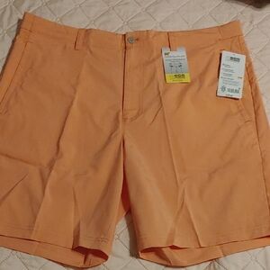 NWT Nicklaus Flat Front Men's Shorts sz 38 in a Coral shade Moisture wicking